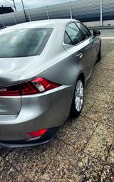 Lexus IS 300 300h Luxury Line Automatik Luxury Line - Lexus IS-Serie Gebrauchtwagen