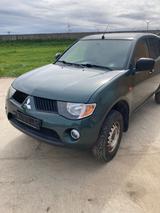 Mitsubishi L200 Pick-Up Double Cab  für Ex... - Mitsubishi Pick-up Gebrauchtwagen