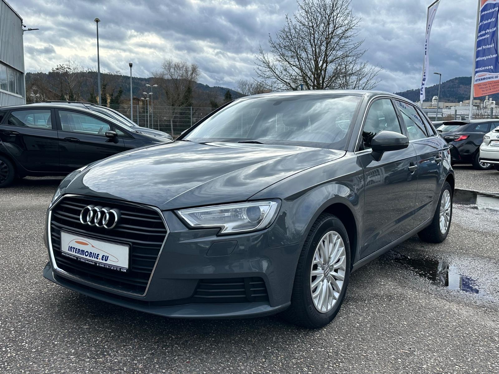 Audi A3 1.6 TDi Sportback S-TRONIC NAVI XENON PTC TOP