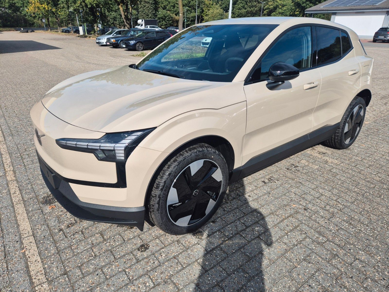 Volvo EX30 P5 Long Range Electric Plus imagem 3