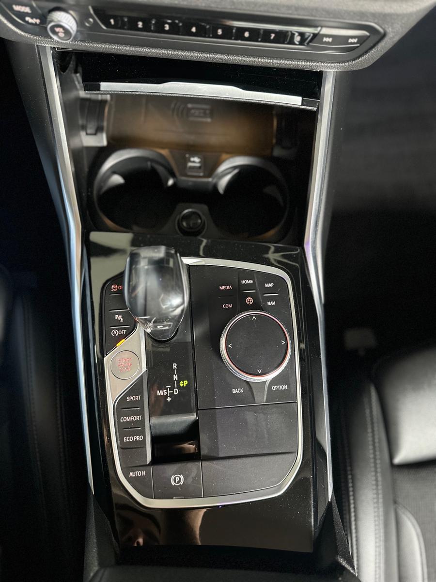 BMW 320i Limousine Advantage