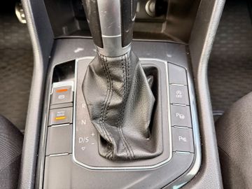 Volkswagen Tiguan - 11