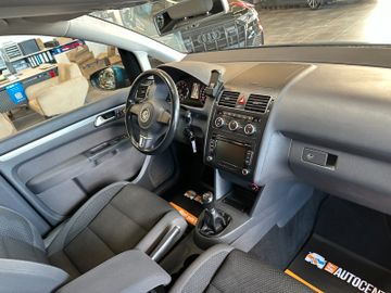 MYAUTOCENTER – Gebraucht- und Jahreswagen mit Werkstattservice in Pfaffenhofen Volkswagen Touran*7-Sitzer*TEMPO*2ZONEN*SitzHZ*PDC*TÜV 528