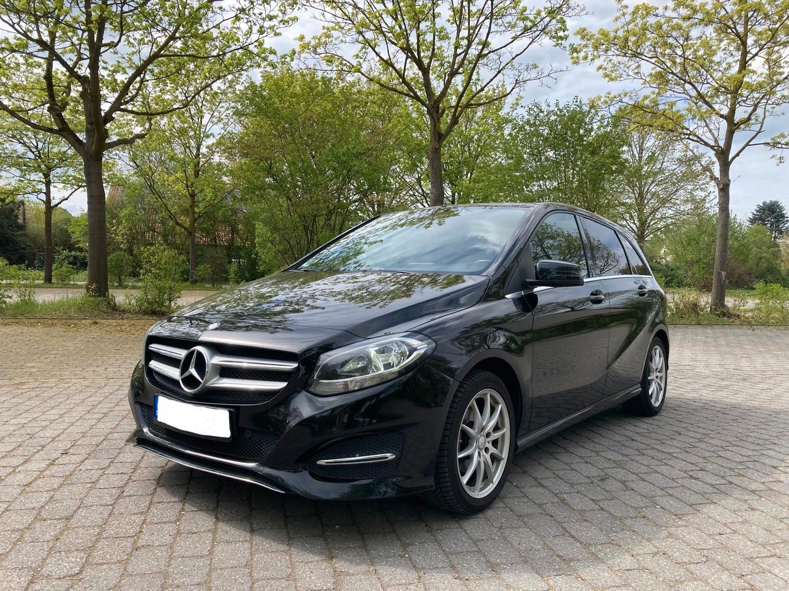 MERCEDES-BENZ B 180