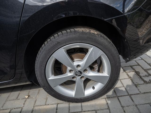 Foto Nummer 5: SKODA Rapid