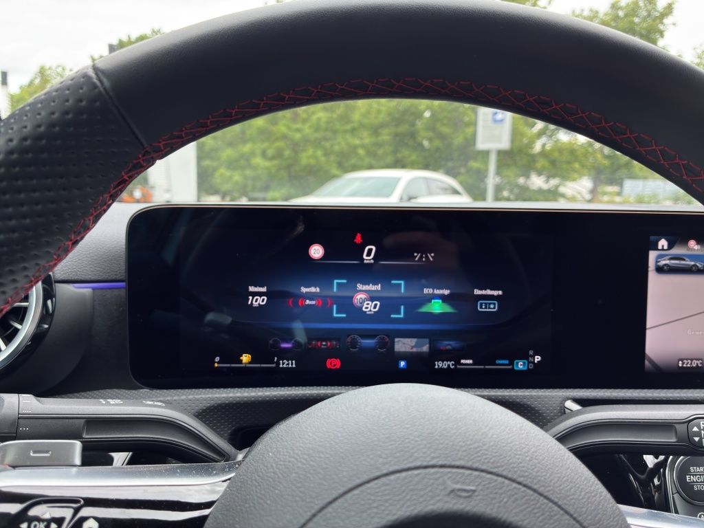 Fahrzeugabbildung Mercedes-Benz A 200 AMG PREMIUM+*NIGHT*PSD*HUD*M-BEAM*MEMORY*