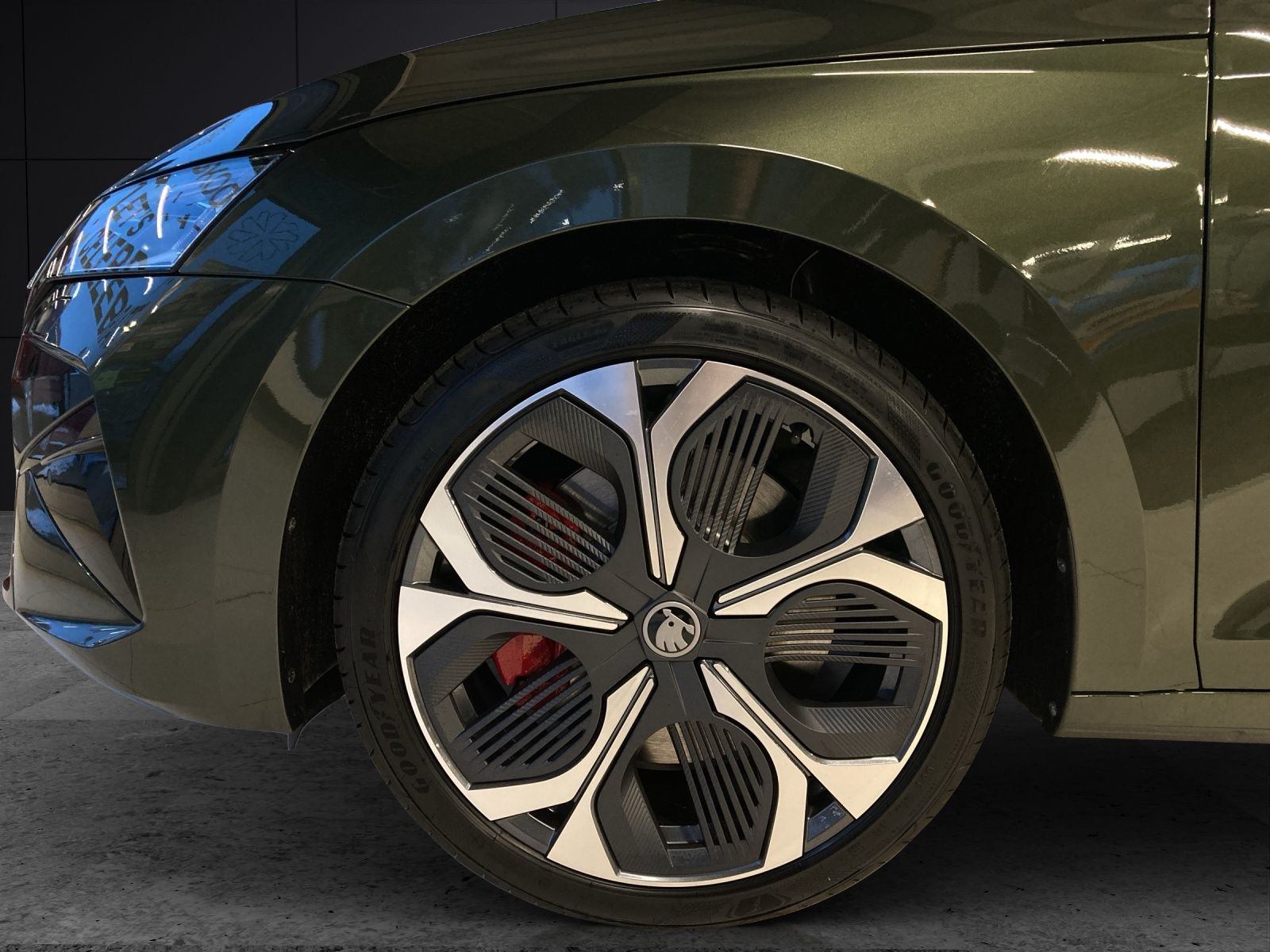 Fahrzeugabbildung SKODA Octavia Combi RS 2.0 TSI DSG AHK CANTON MATRIX