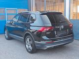 Volkswagen TIGUAN 2,0 TDI SCR 4MOTION ALLSPACE HIGHLINE DSG - schwarze Volkswagen Tiguan Allspace