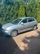 Seat Ibiza 1.4 16V 55 kW Fresh Fresh - Seat Ibiza Fresh mit Benzin-Antrieb