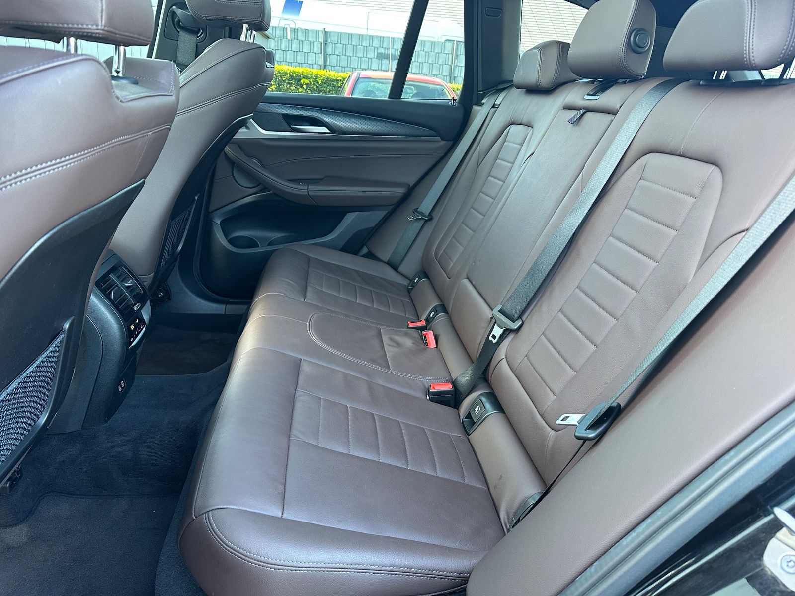 Fahrzeugabbildung BMW X3 xDrive30e M-Sport NAV+LED+PANO+KAMERA+19ZOLL