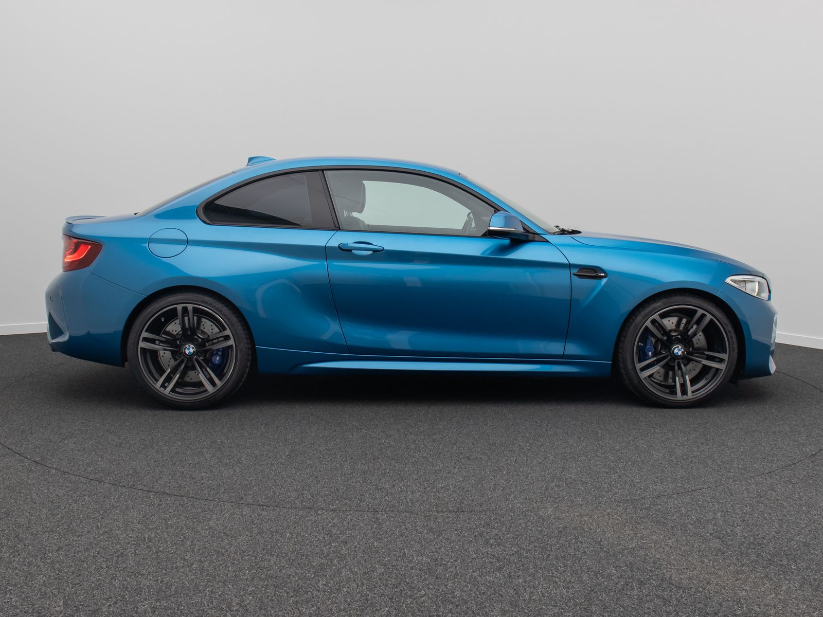 Fahrzeugabbildung BMW M2 Coupé Xenon H/K Alarm DAB NavPro Leder 19Zoll