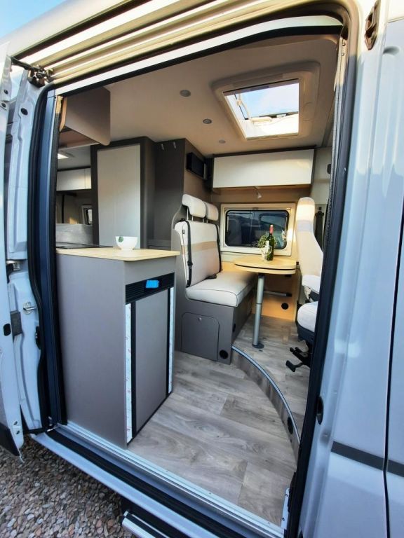 Fahrzeugabbildung LMC Innovan 600 Verfüg./Sparen Sie 16.831,- €