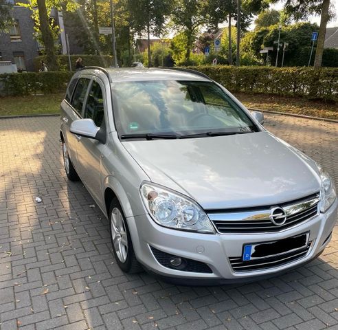 Opel Astra Caravan 1.7 CDTI Edition 111 Jahre 92kW 