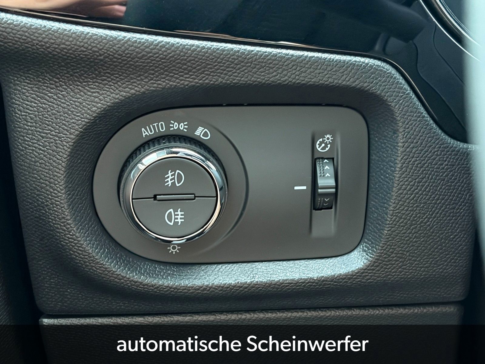 Fahrzeugabbildung Opel Corsa F GS 1.2 Turbo ACC LHZ LED Navi CarPlay