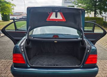 Mercedes E 230 - 7