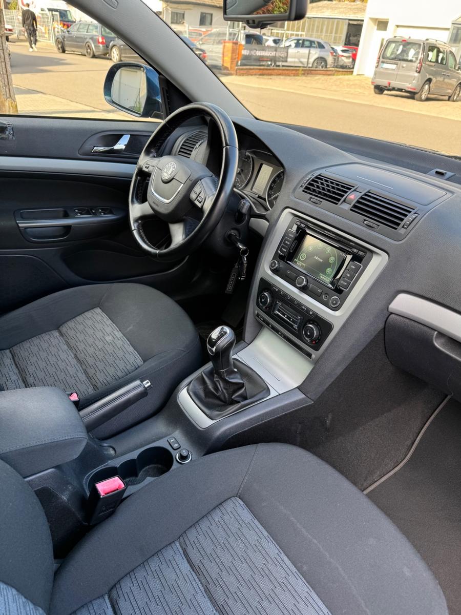 Skoda Octavia 2013 — photo 15
