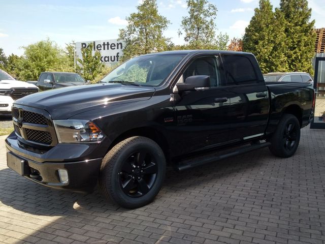 Dodge RAM 1500 SLT Classic 5.7 V8 Black