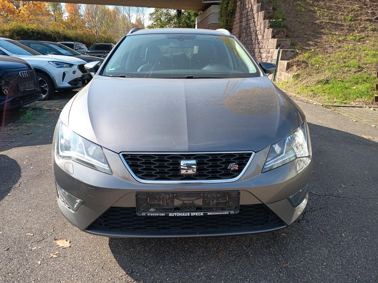 Seat Leon 2014 — interior