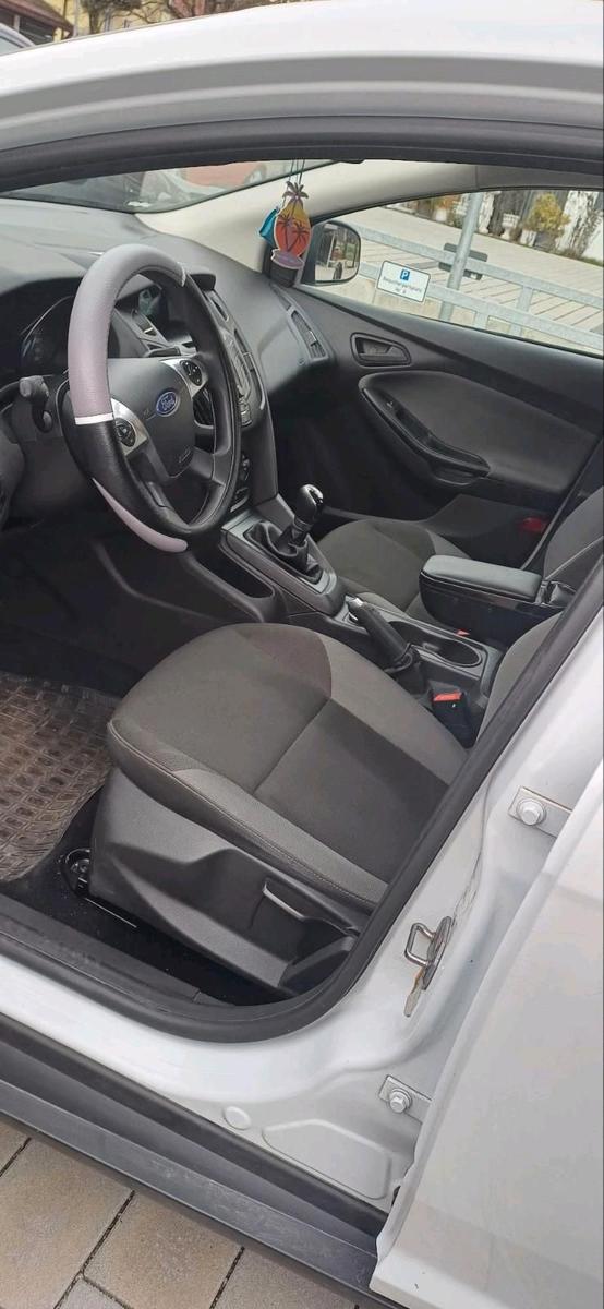 Ford Focus 2014 — photo 6
