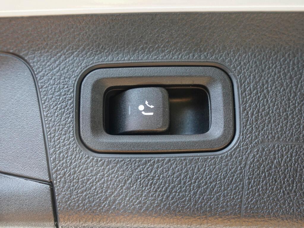 Mercedes-Benz A 250 e PROGRESSIVE DISTRONIC AHK MULTIBEAM 11KW