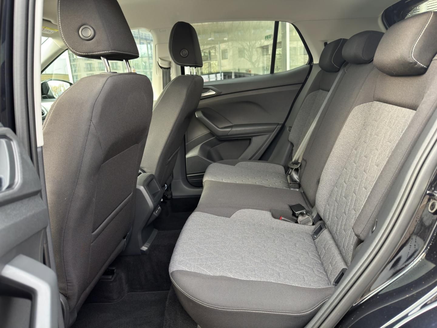 Fahrzeugabbildung Volkswagen T-Cross MOVE MOVE 1.0 TSI-DSG,Navi,ACC,Climatron