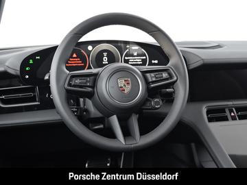 صورة 6 لـ 2025 Porsche TAYCAN
