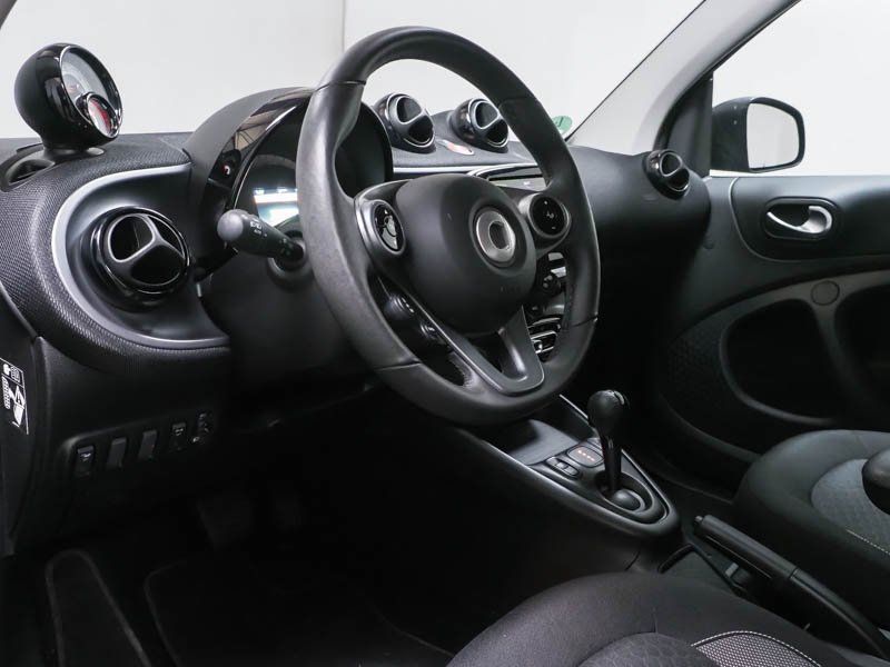 Fahrzeugabbildung Smart EQ cabrio passion GJR*22KW*WINTER-PAKET*KAMERA