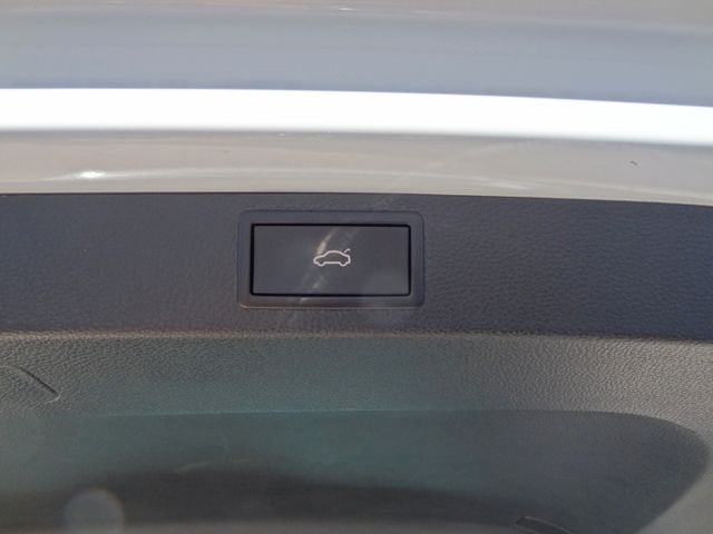 Fahrzeugabbildung Skoda Karoq Sportline 4x4/Virtual/LED/DSG/2.Hd/AHK/