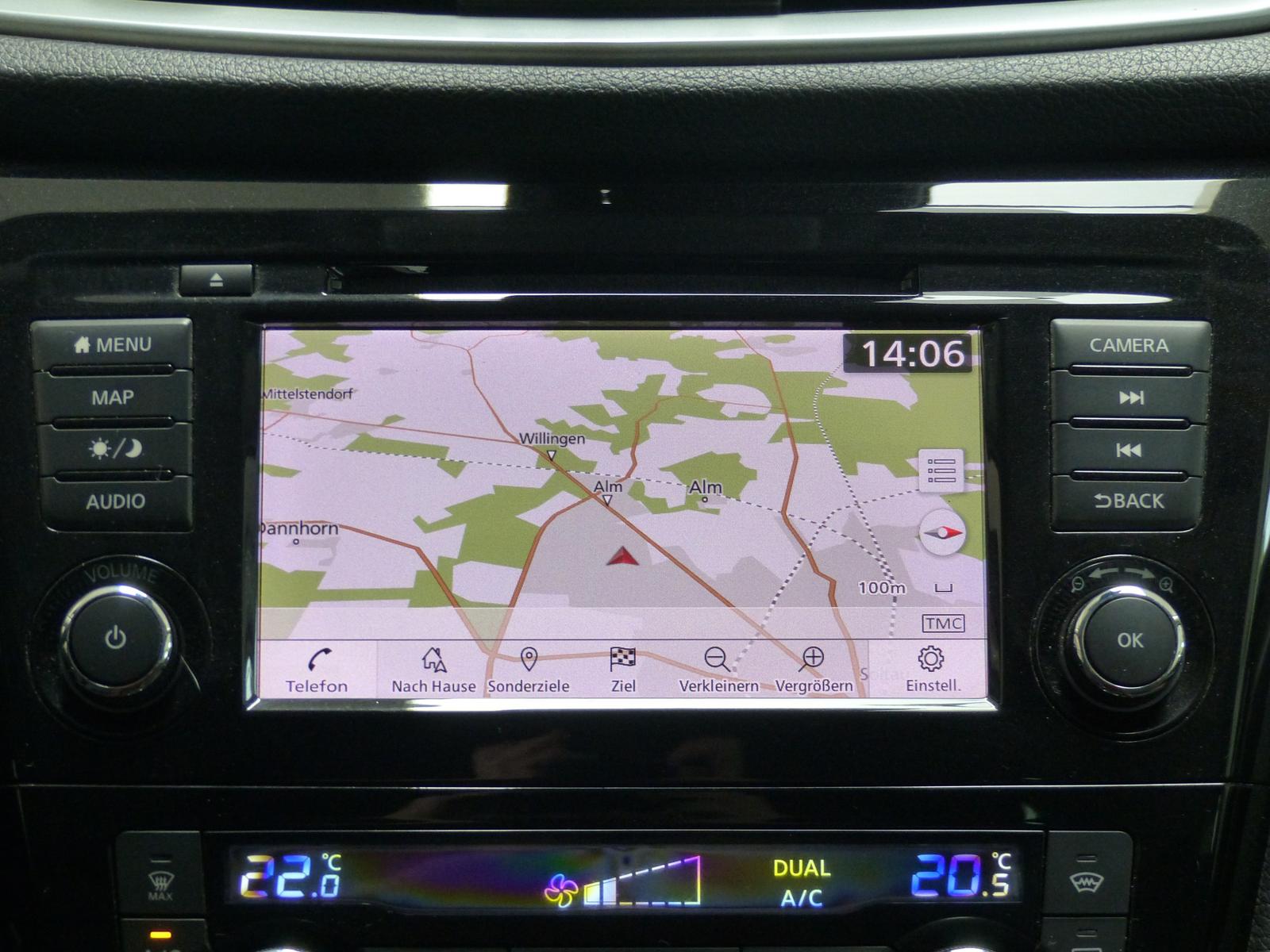 Nissan Qashqai N-Motion Panod+Navi+360°+PDC+Winterpaket