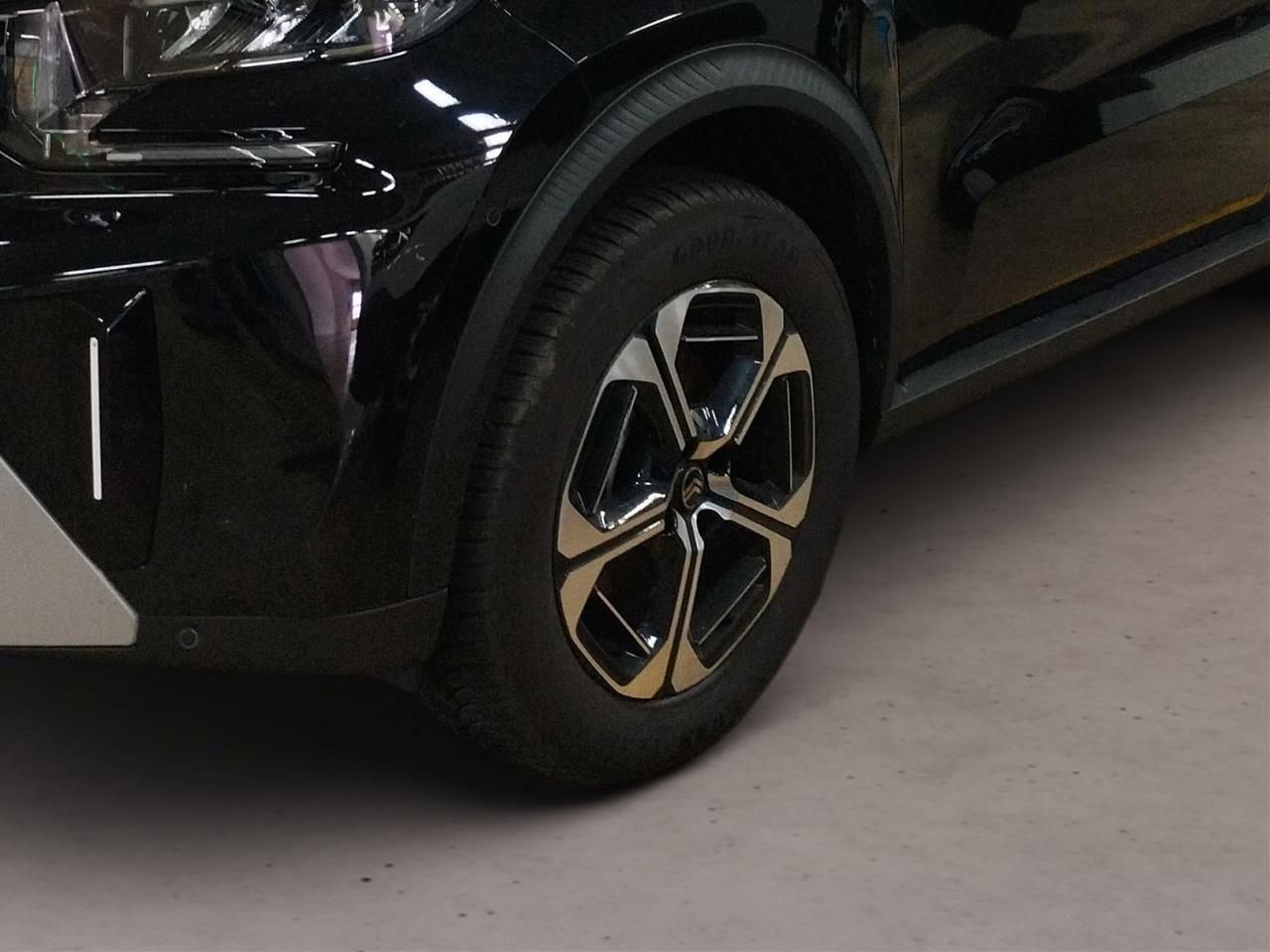 Fahrzeugabbildung Citroën C3 Aircross Hybrid 145 Max e-DCS6 Automatik