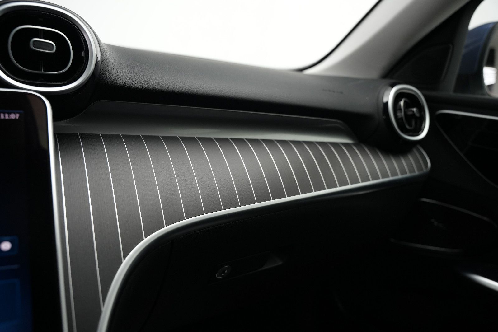 Fahrzeugabbildung Mercedes-Benz C 300e T *Ambiente*SHZ*Rückfahrkamera*T-Winkel*