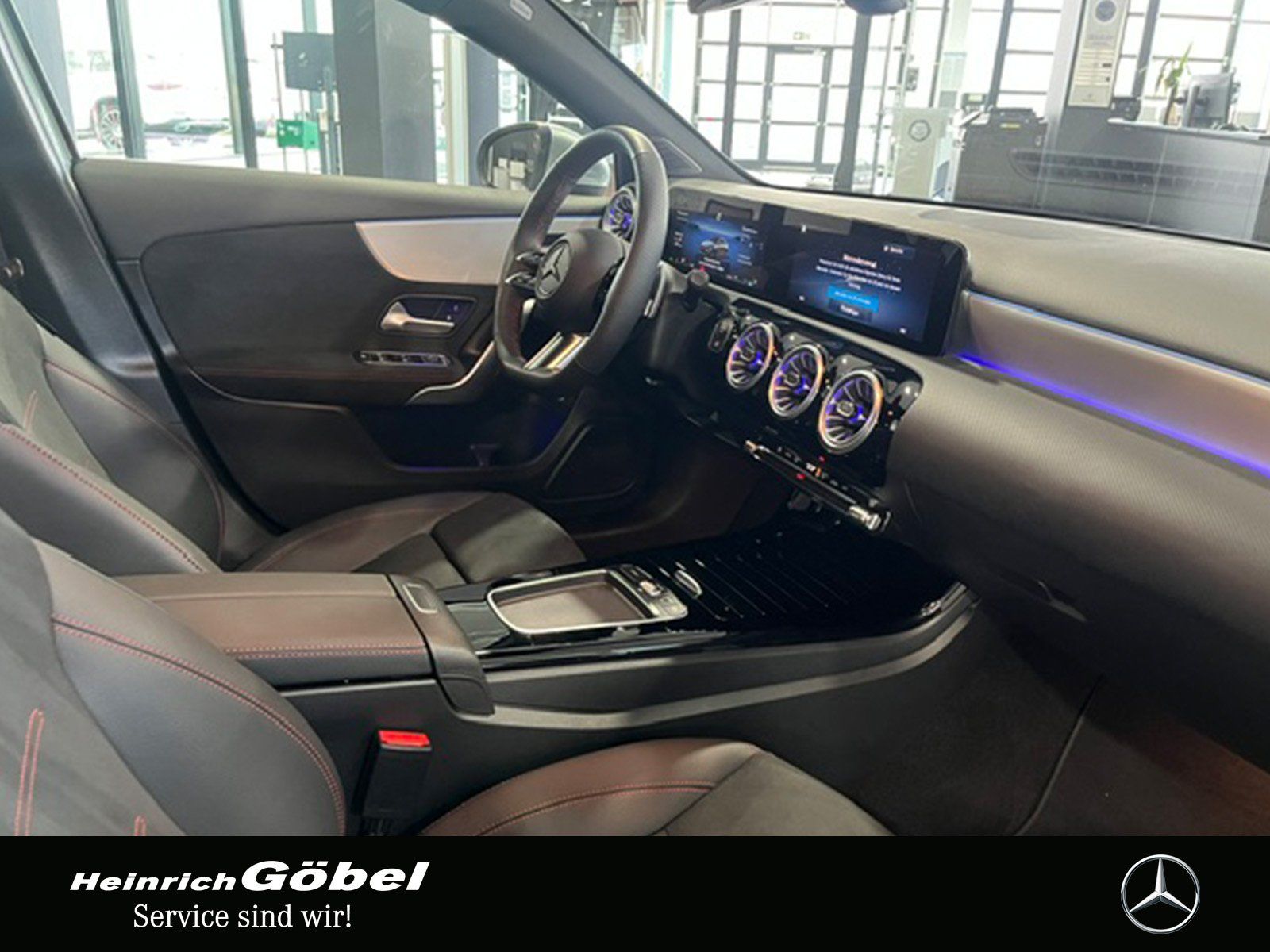 Fahrzeugabbildung Mercedes-Benz A 180 Lim. AMG LINE+WINTERPAKET+KEYLESS+LED+CAM