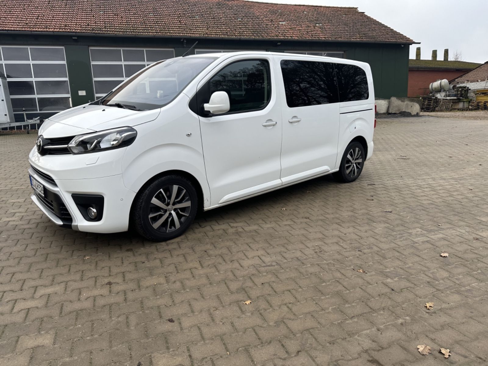 Toyota Proace (Verso) - 1