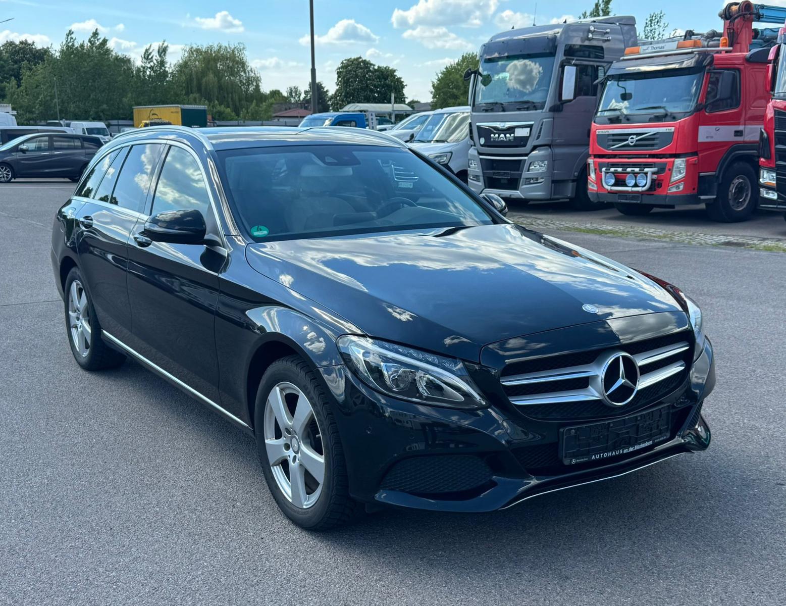 Mercedes-Benz C 200 Avantgarde ILS AHK Tempomat