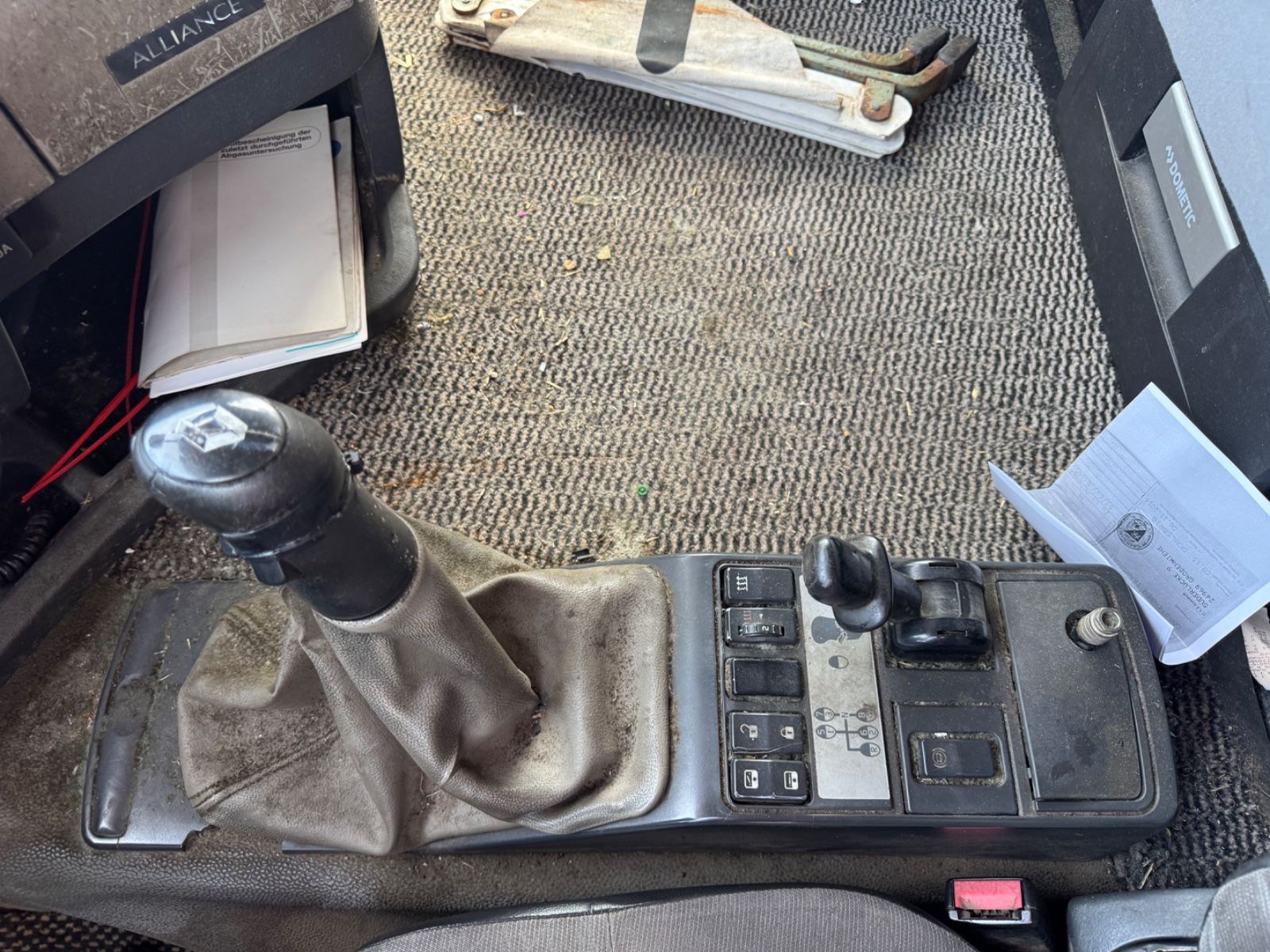 Fahrzeugabbildung Renault DXI 450