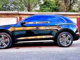 Audi Q5 2.0 TFSI 3 × S-LINE  QUATTRO SPORT  - Audi Q5 mit Benzin-Antrieb: 3.2