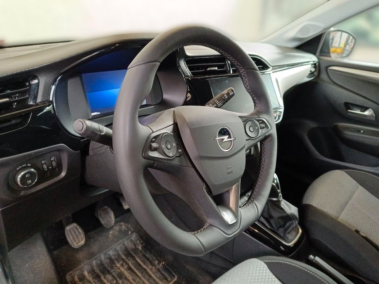 Fahrzeugabbildung Opel Corsa F 1.2 FACELIFT NAVI/LED/KAMERA/VIRTU./DAB+