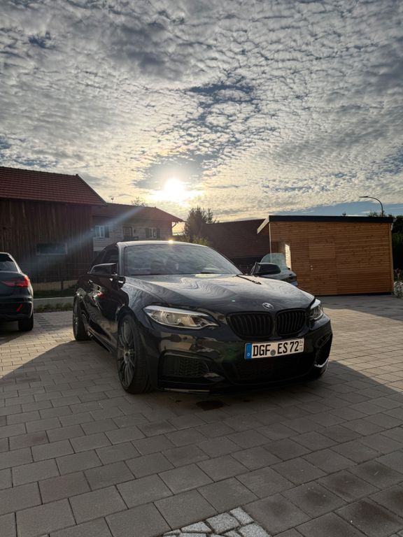 Image of BMW M240i
