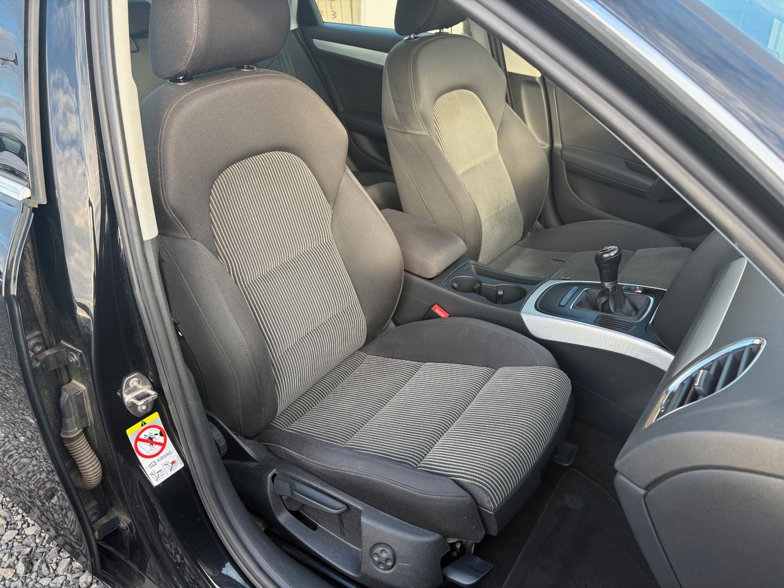 Fahrzeugabbildung Audi A4 2.0 TFSI Limo Ambition Xenon SPORTSITZE 1.HAN