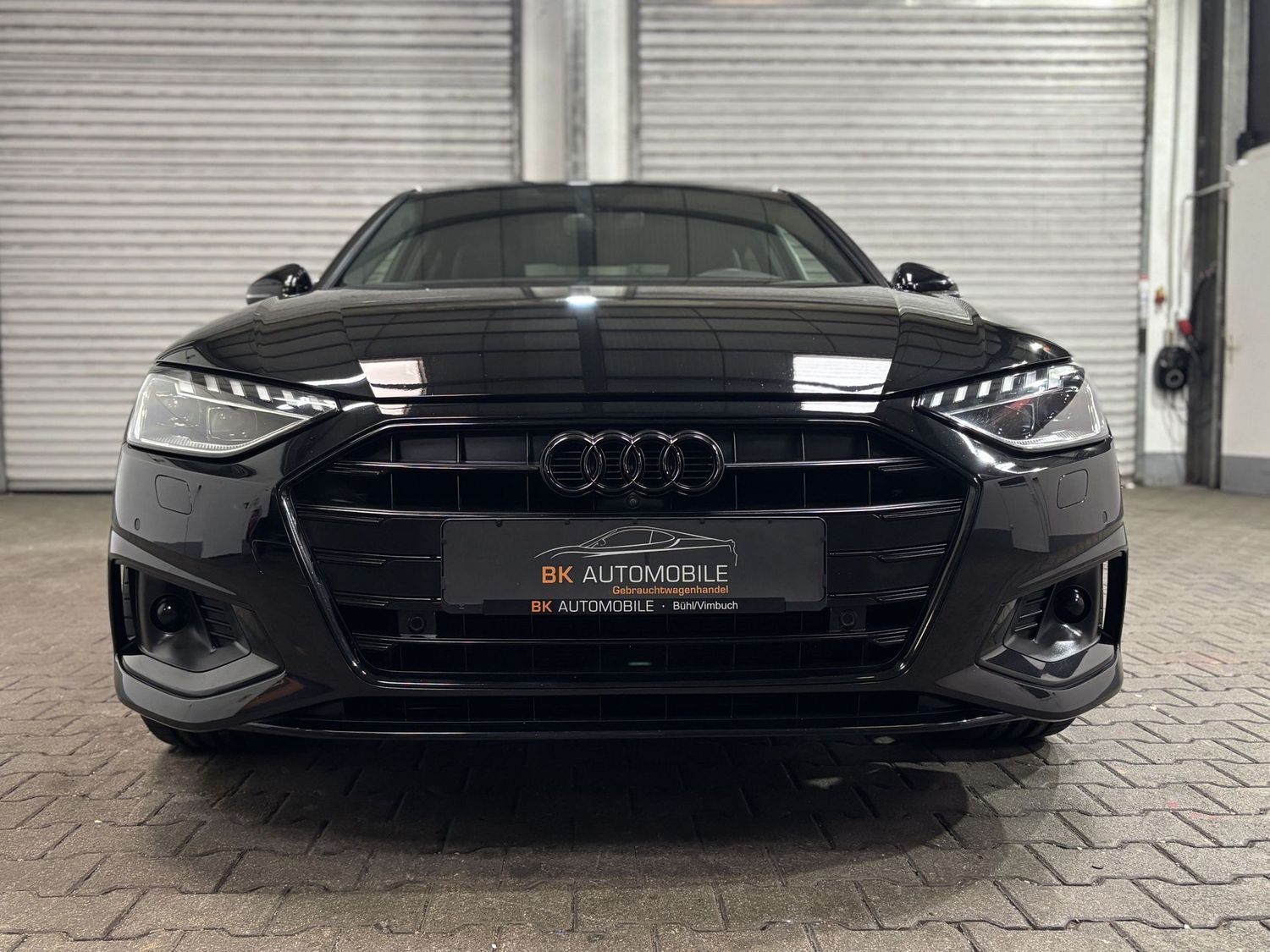 Fahrzeugabbildung Audi A4 30 TDI S-line #Matrix#Virtual#Black#B&O#20"