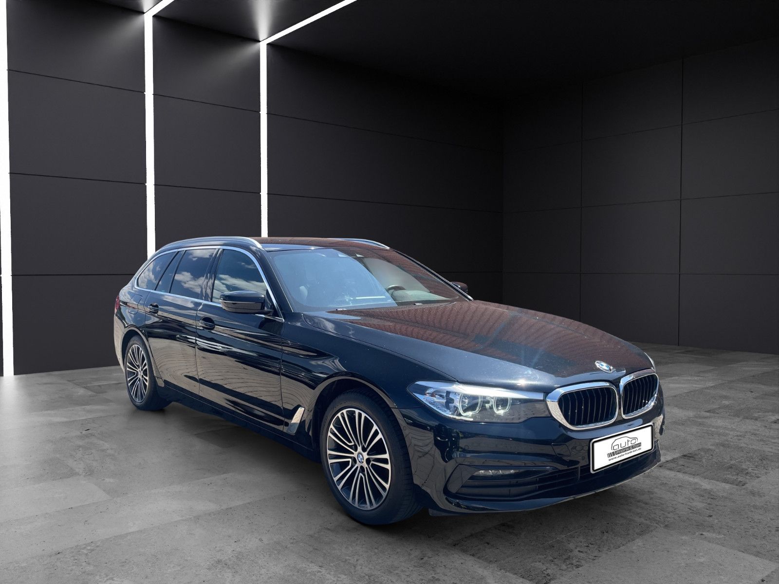 Fahrzeugabbildung BMW 520d Touring xDrive/Sport Line/ACC/Ambiente/AHK