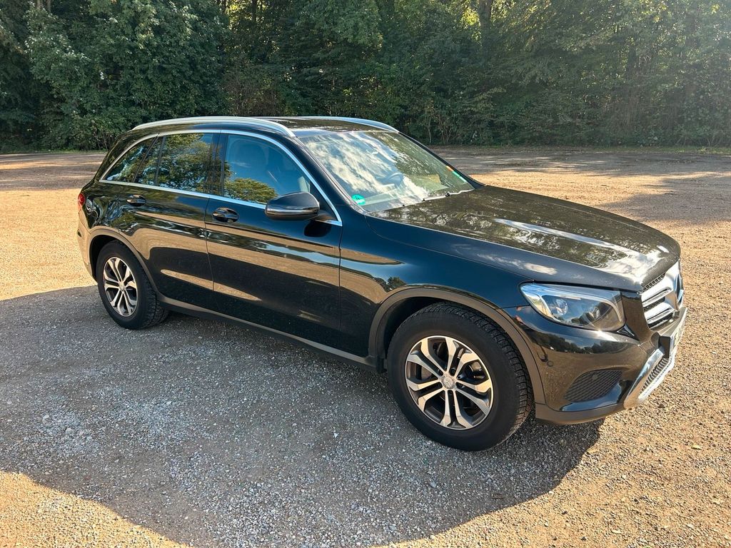 Image of Mercedes-Benz GLC 220
