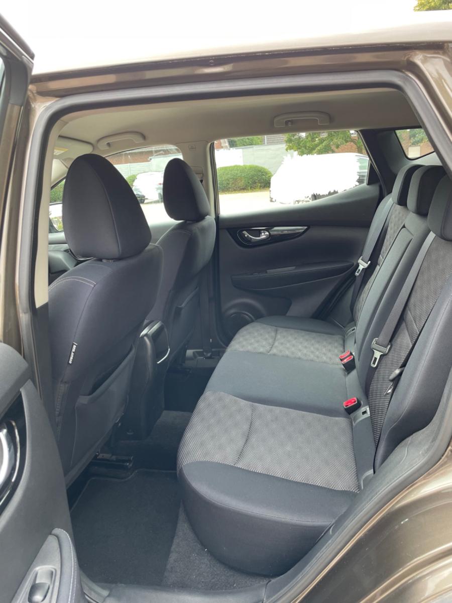 Nissan Qashqai 1.2 Acenta | TÜV 08/28, Navi