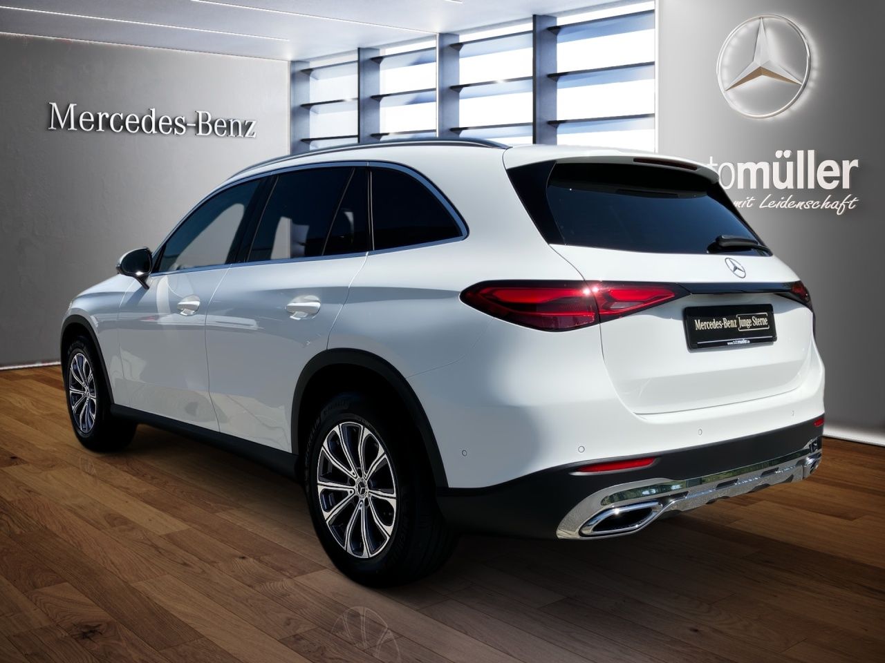 Fahrzeugabbildung Mercedes-Benz GLC 200 4M AVANTGARDE+AHK+CARPL+LED+EL.HECKK+SHZ
