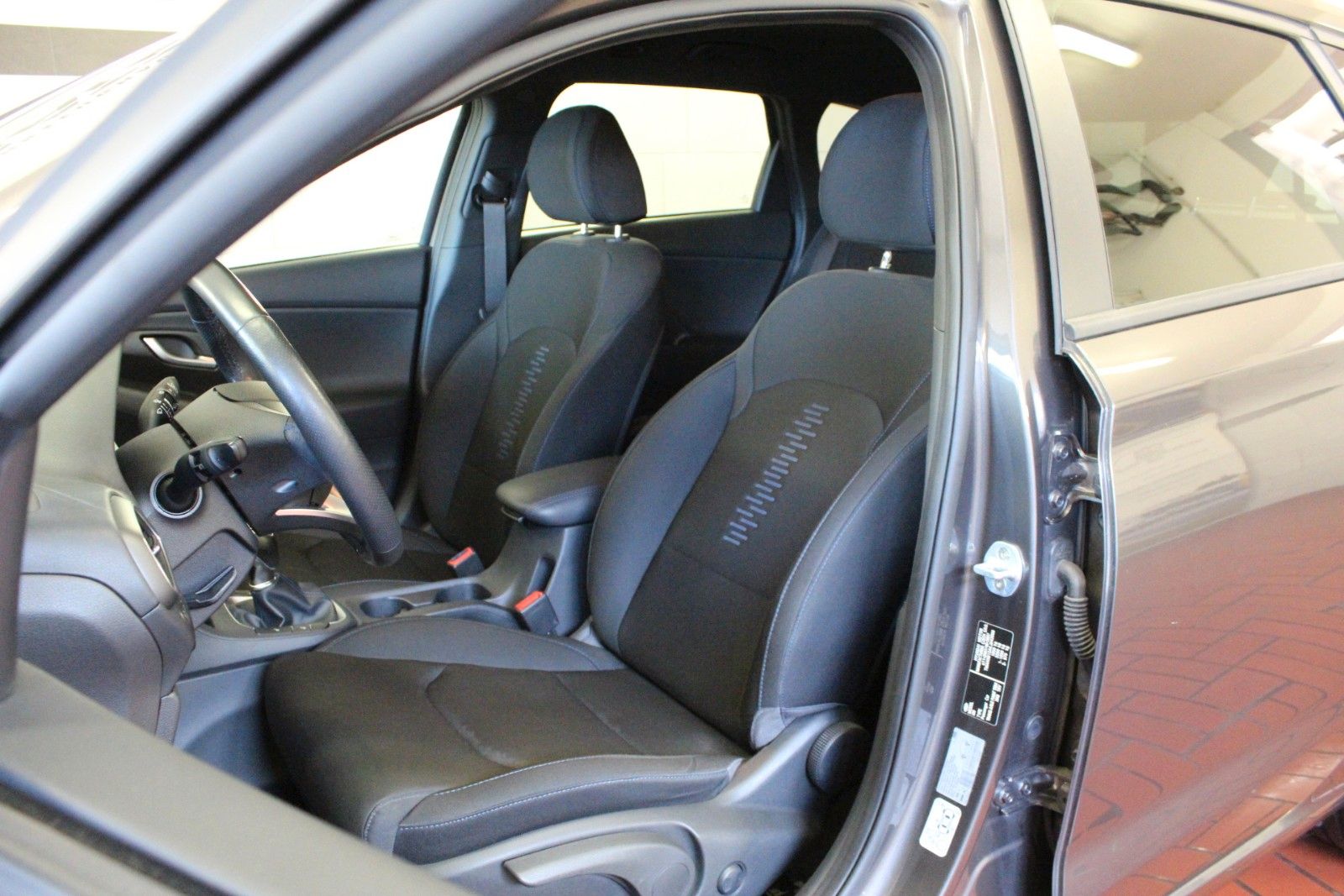Fahrzeugabbildung Hyundai i30 1.4 I30 Sondermodell Yes!  AHK *