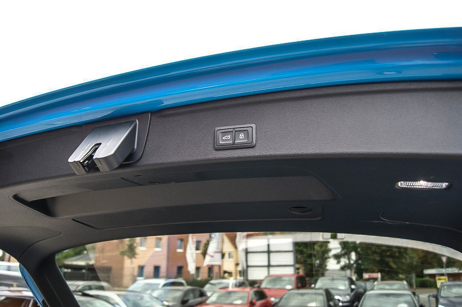 Fahrzeugabbildung Audi A4 Avant 35 TFSI S line TURBOBLAU PANORAMA STHZG