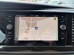 Fahrzeugabbildung Volkswagen T6.1 Multivan Comfortl. Navi LED Sitzh AHK Kamer