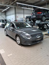 Volkswagen Golf - 2