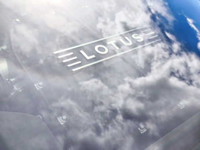 LOTUS Emira V6 (Bild 8 von Array)
