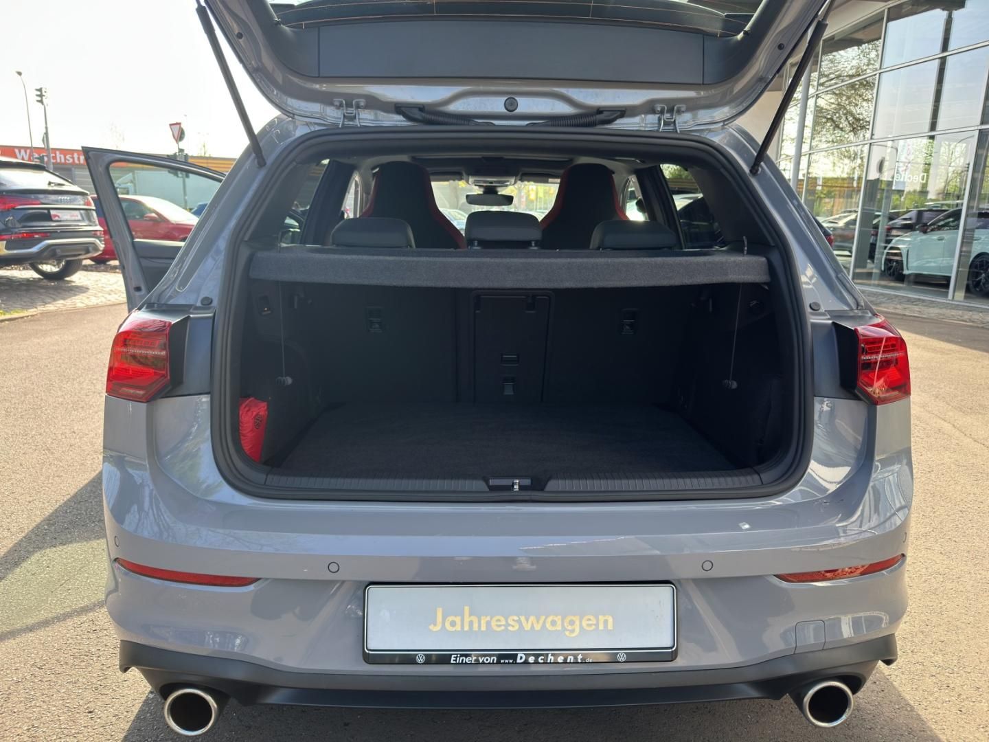Fahrzeugabbildung Volkswagen Golf GTI VIII 2.0 TSI-DSG,AHK,Rückf.-Kamera,DCC,